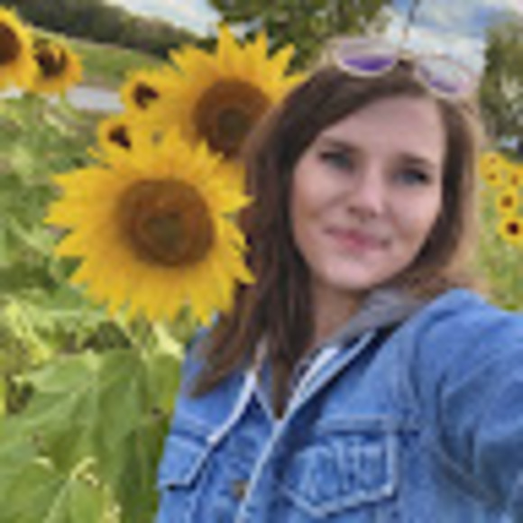 Meet your Posher, Haley - Picture 1 of 1